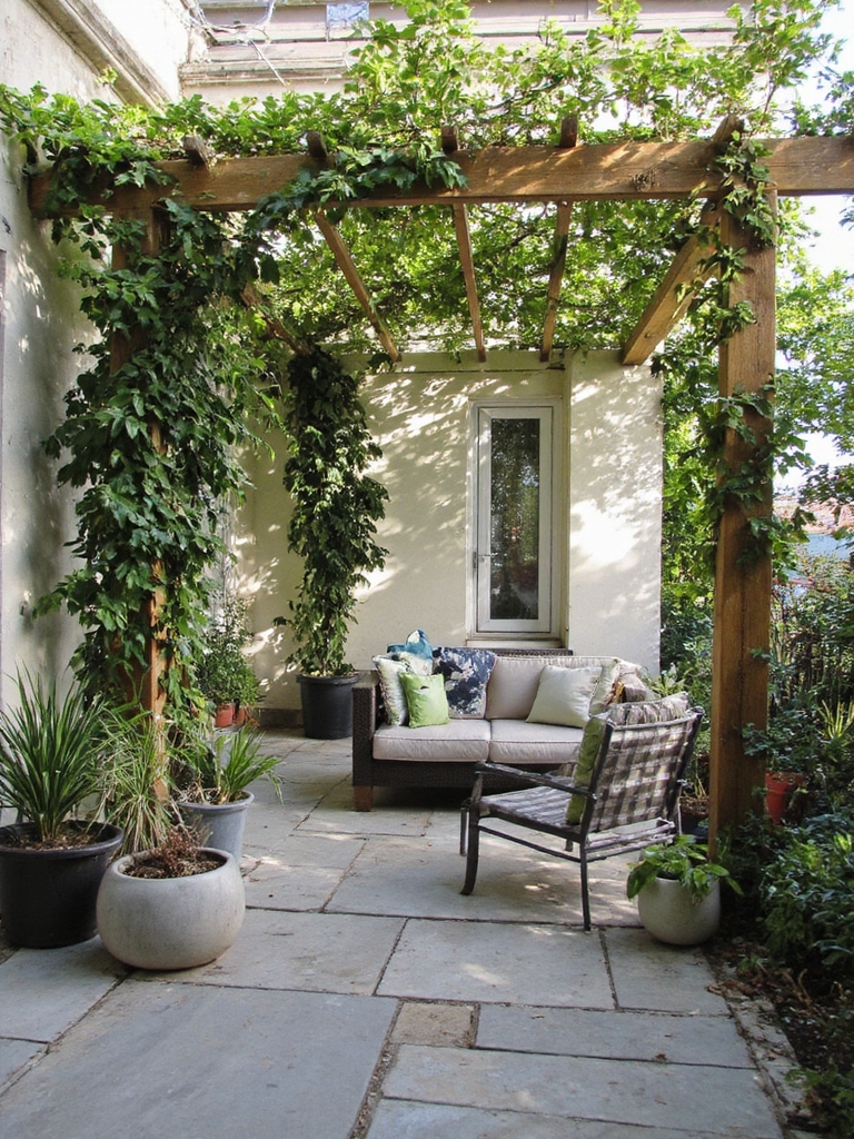 structure d'ombrage extérieure élégante