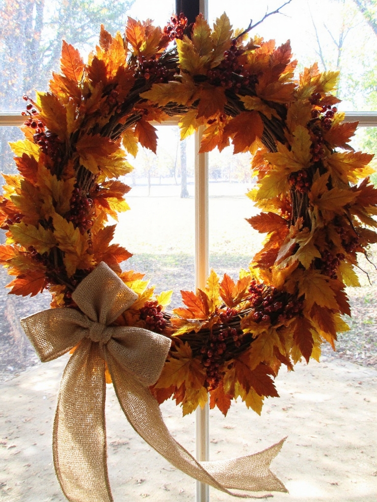 Décorations de couronnes d'automne chaleureuses