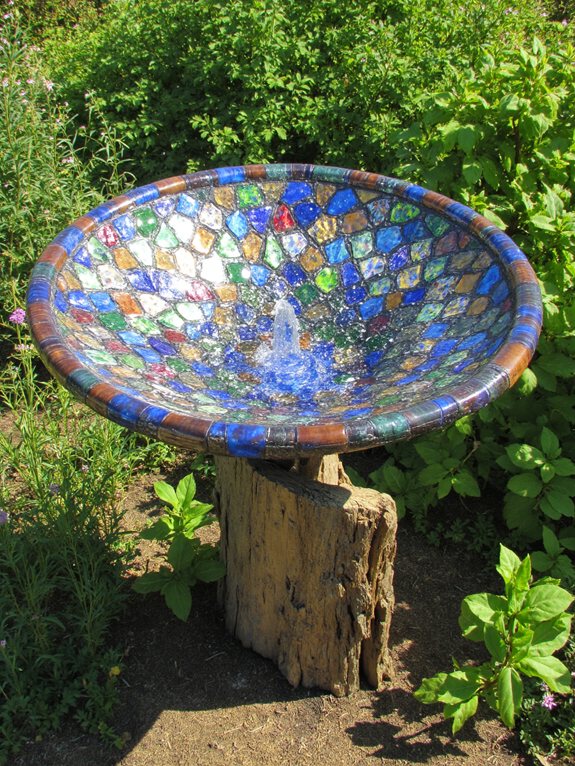 design de bain d'oiseaux en verre recyclé